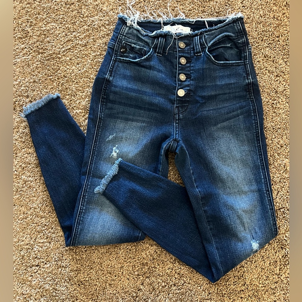 Kancan jeans! The most comfortable and beautiful pair of jeans. Size 25.